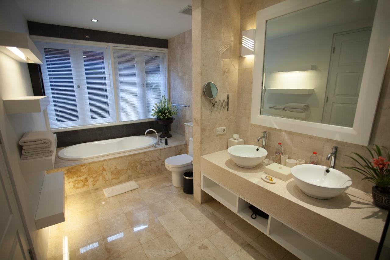 Lakshmi Luxury Villas, Walk To The Beach And Seminyak Shopping Екстер'єр фото