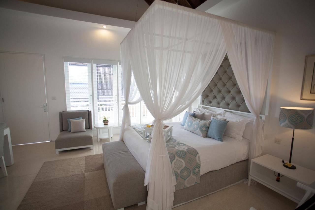 Lakshmi Luxury Villas, Walk To The Beach And Seminyak Shopping Екстер'єр фото